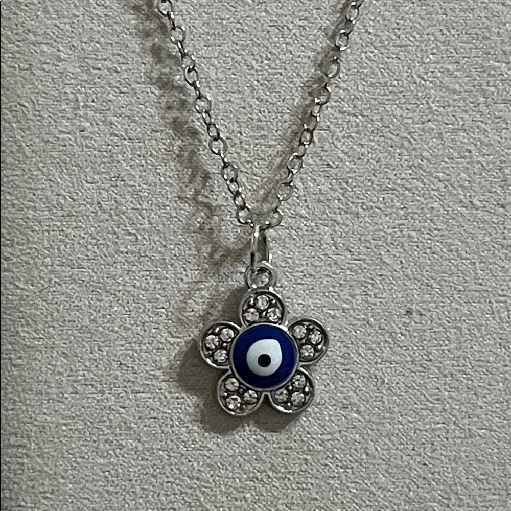 🧿Flower With Evil Eye 🧿 Silver Tone Necklace